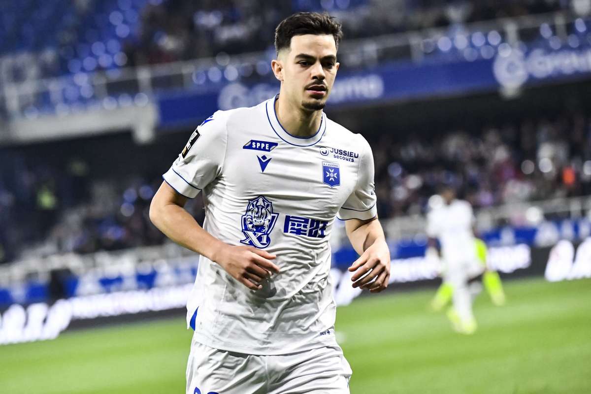 Romain Faivre fait son retour à Auxerre en provenance de Bournemouth