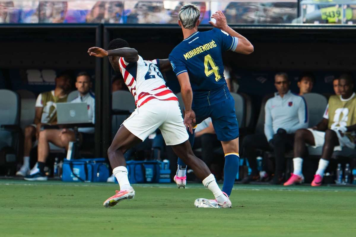 Rot-Sperre ausgesetzt: US-Angreifer Balogun spielberechtigt – Trump bedankt sich