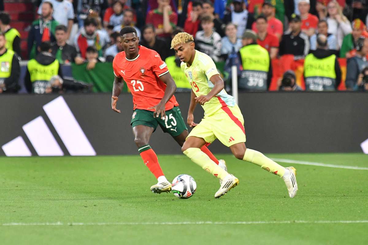 Lamine Yamal, frente a su némesis: busca el primer gol contra Nuno Mendes