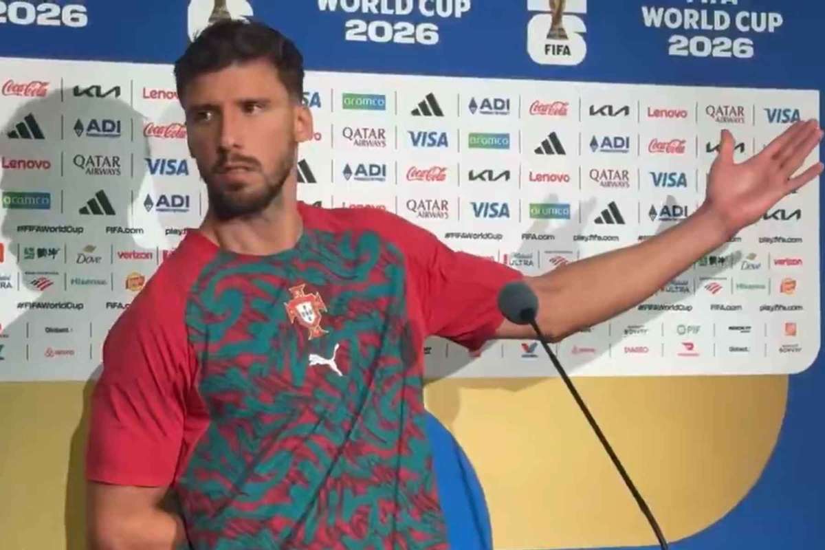 Rúben Dias quitte la zone mixte du Portugal après avoir été contrarié par l’interview de Merino