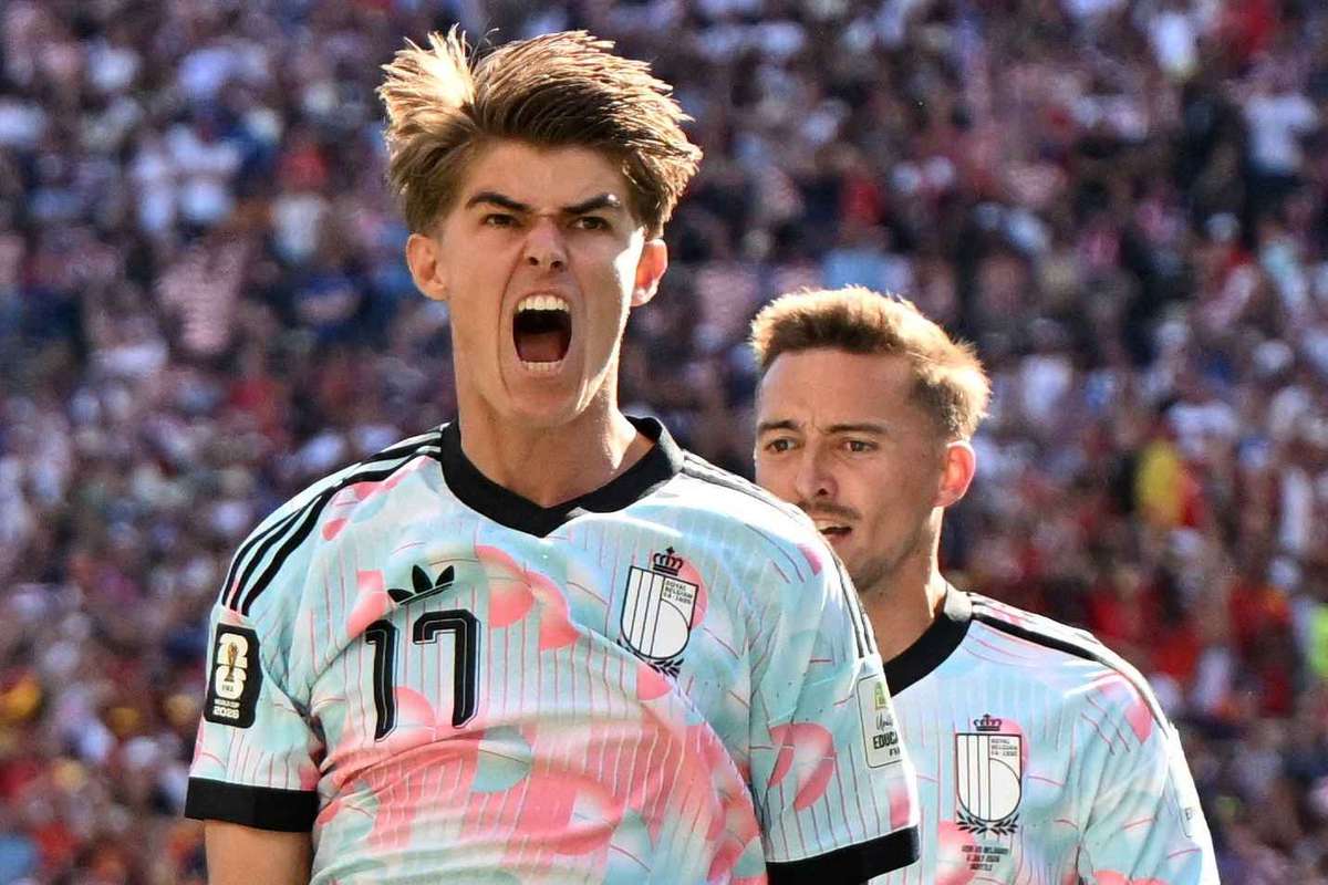 Bélgica tem grande atuação, despacha EUA de Balogun e vai às quartas da Copa