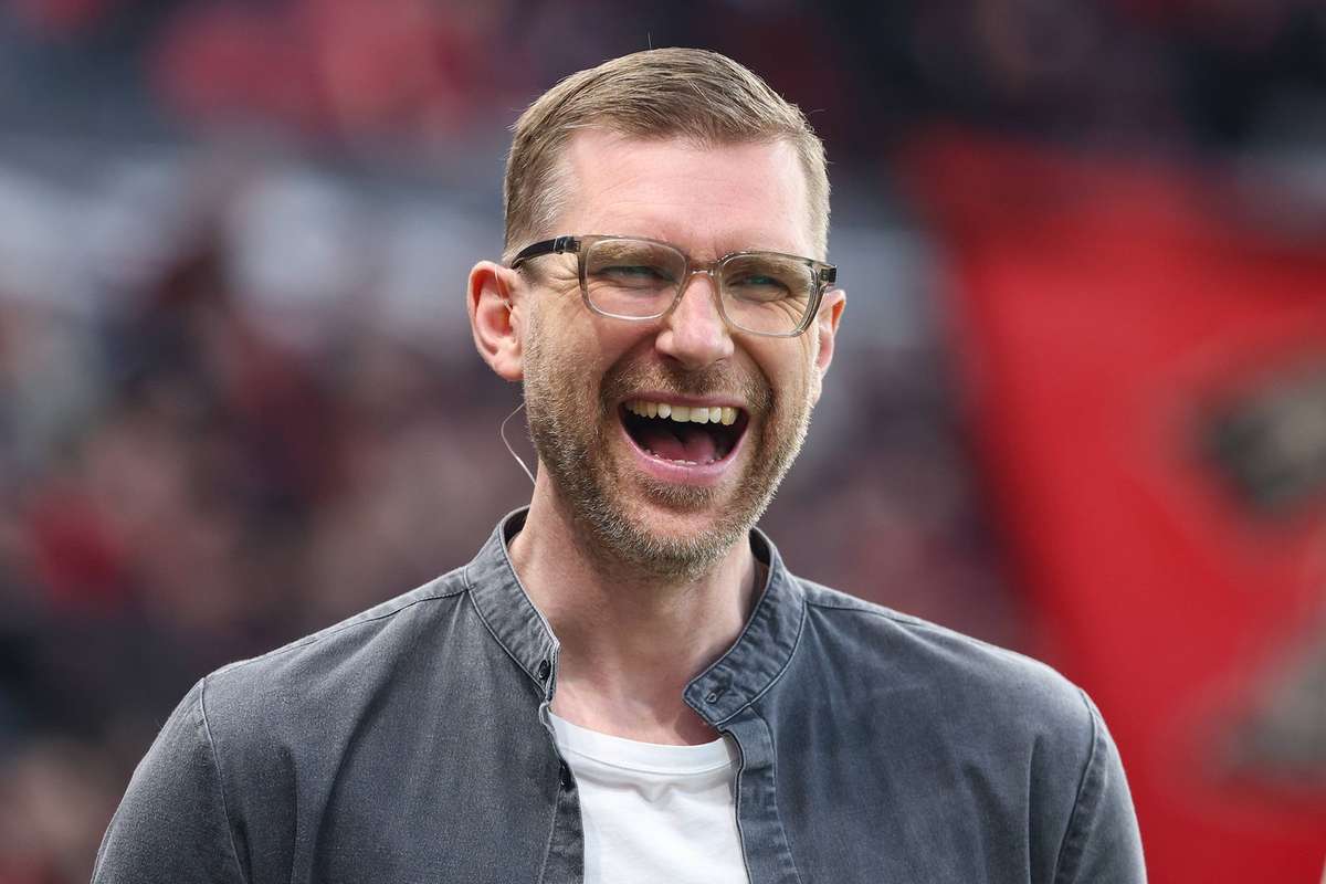 "Bereit, hart zu arbeiten": Uli Hoeneß empfiehlt dem DFB Per Mertesacker