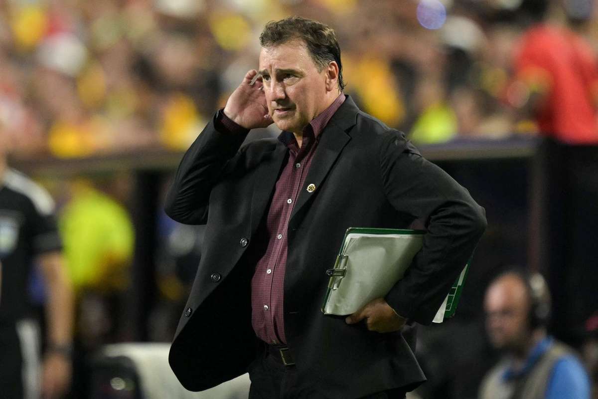 Néstor Lorenzo cree que Colombia necesitará "mucha disciplina táctica" ante Suiza