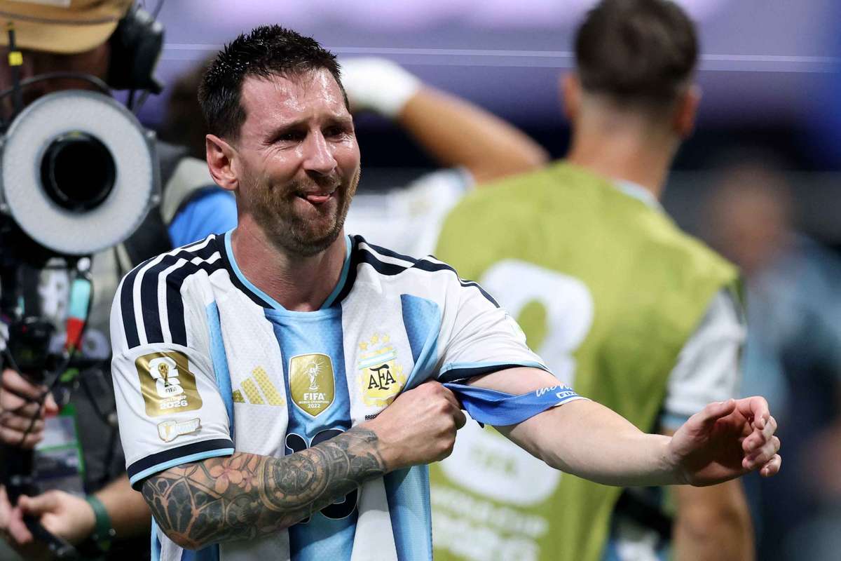 L'Argentine "ne baisse jamais les bras", rappelle Messi après la remontada de l'Argentine
