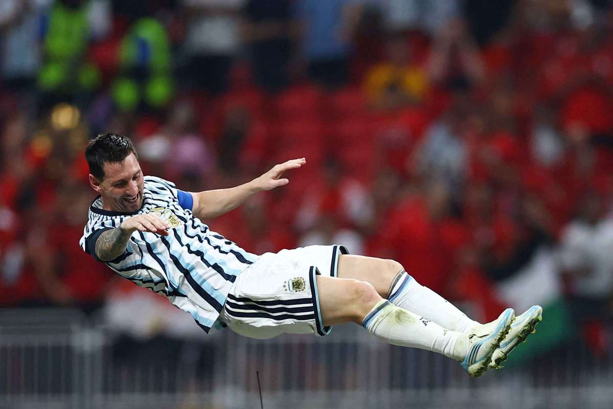 "Episches Comeback": Messi & Co. feiern trotz Schiri-Skandal das Viertelfinale