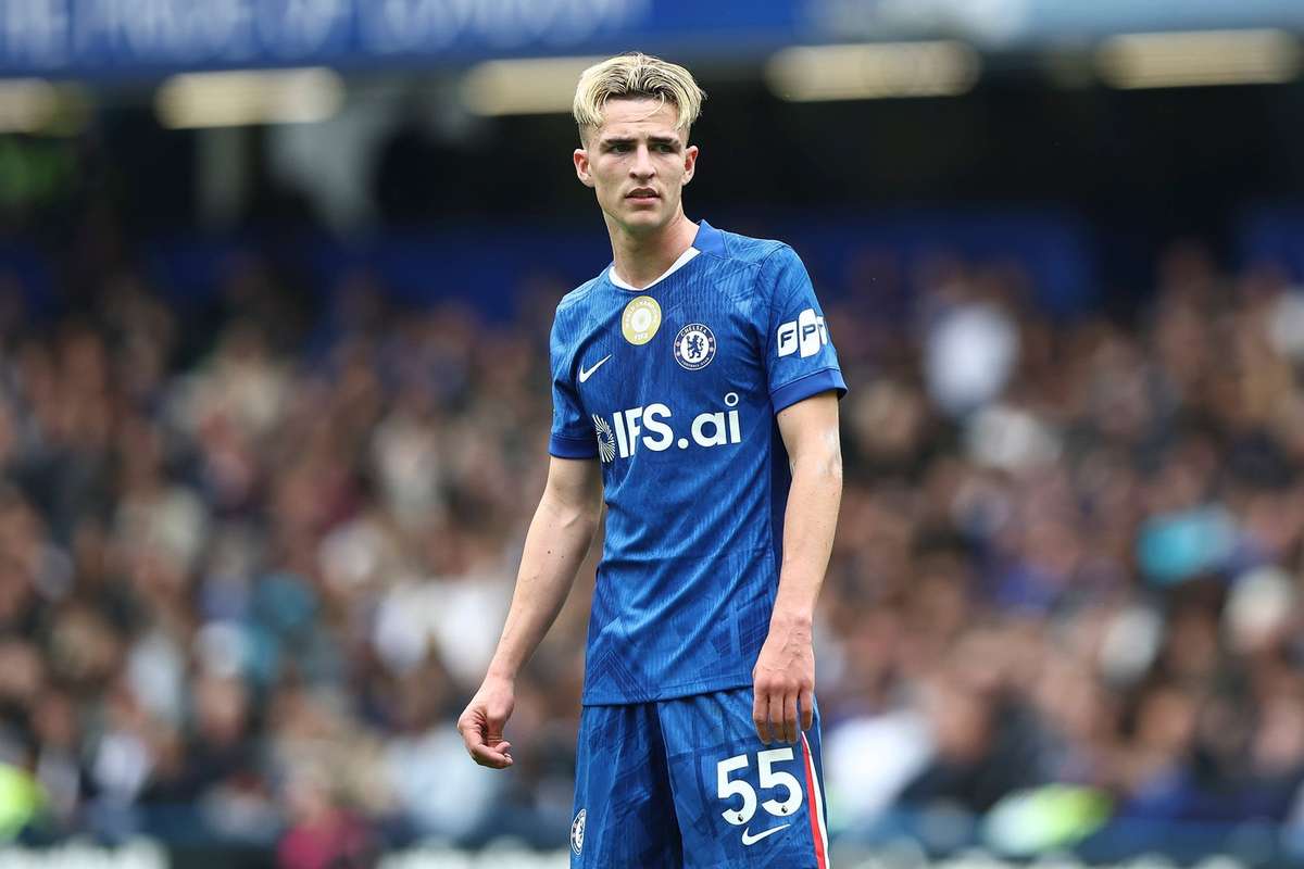 Jesse Derry (Chelsea) a caminho do Sporting