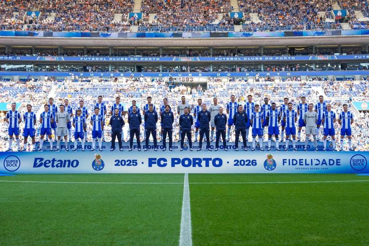 Aston Villa deve ser o adversário do FC Porto no jogo de apresentação