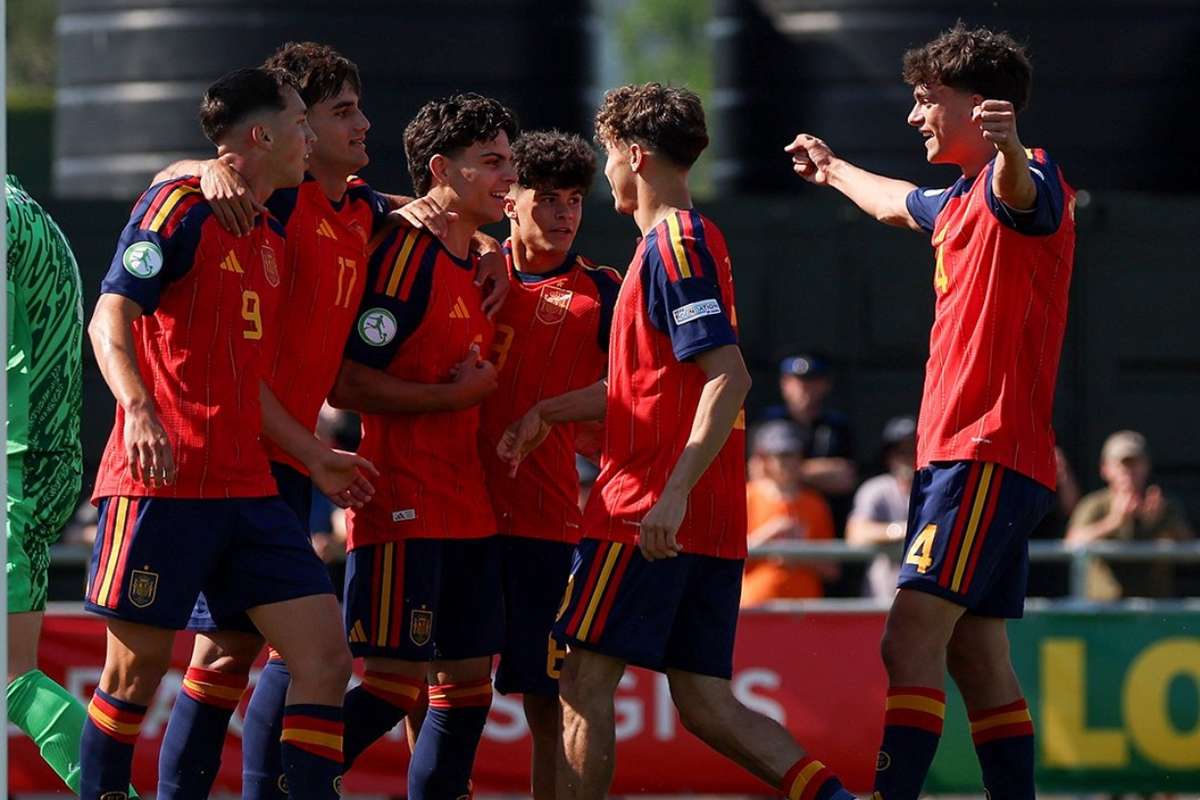 España supera a Croacia y se clasifica para la final del Europeo sub 19 (3-0)