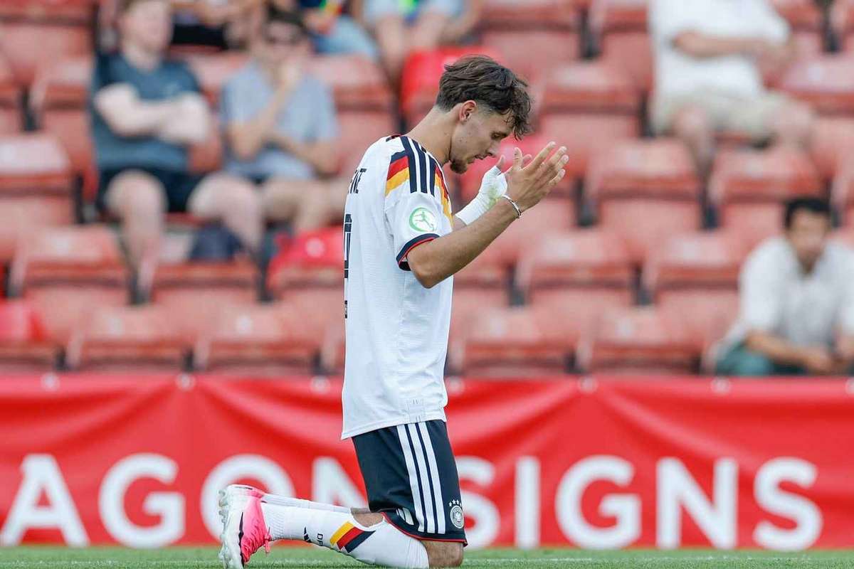 Stange glänzt als Torjäger und Vorbereiter - DFB-Junioren ziehen bei U19-EM ins Finale ein