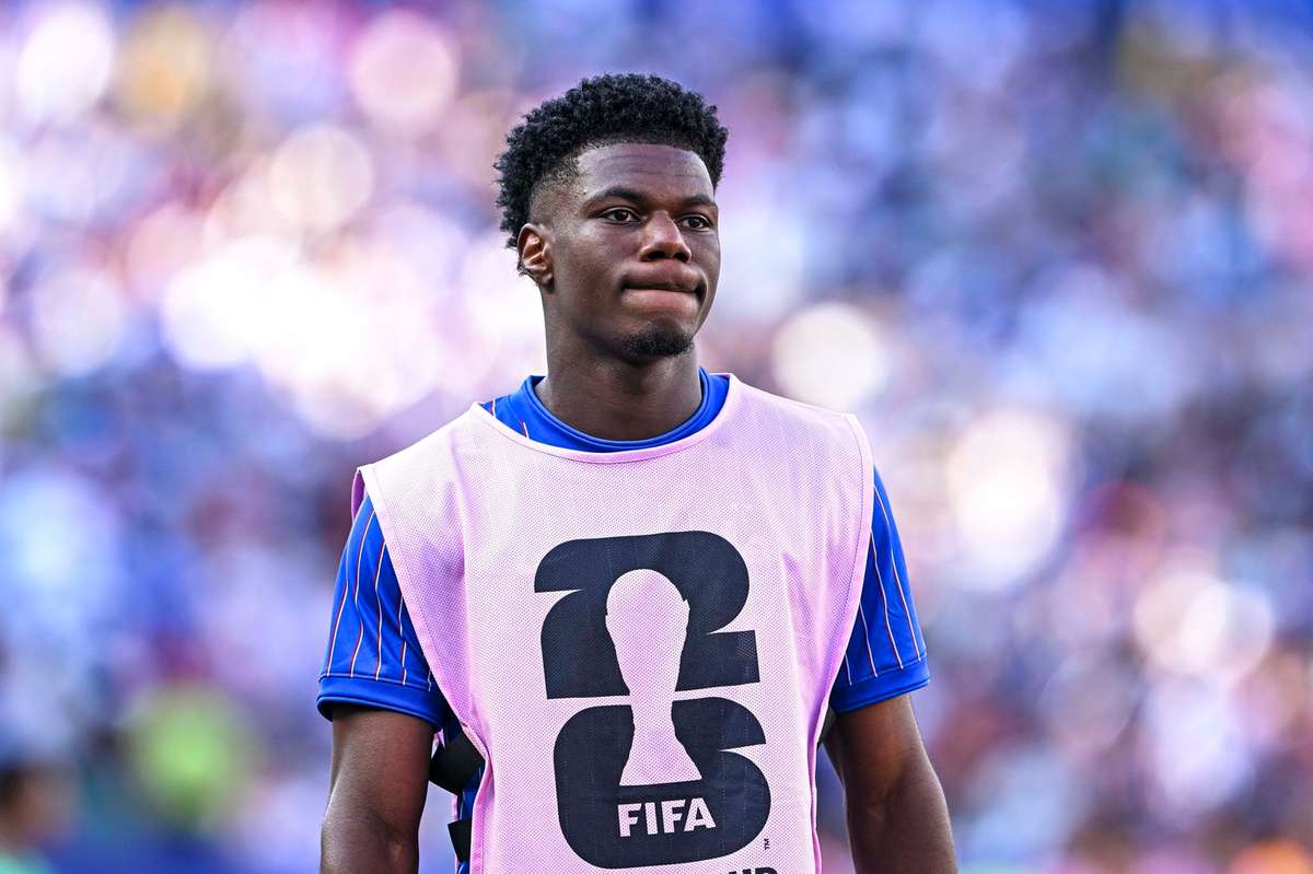 Alvo do Manchester United, Tchouaméni acerta novo contrato com o Real Madrid