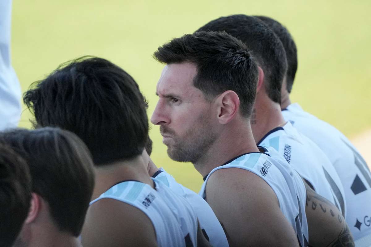 Messi sonríe en el regreso de Argentina a su refugio de Kansas City