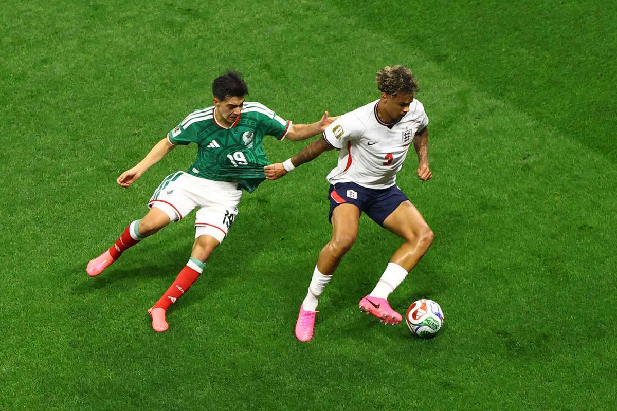 Gilberto Mora se gradúa del bachillerato tras disputar el Mundial con México