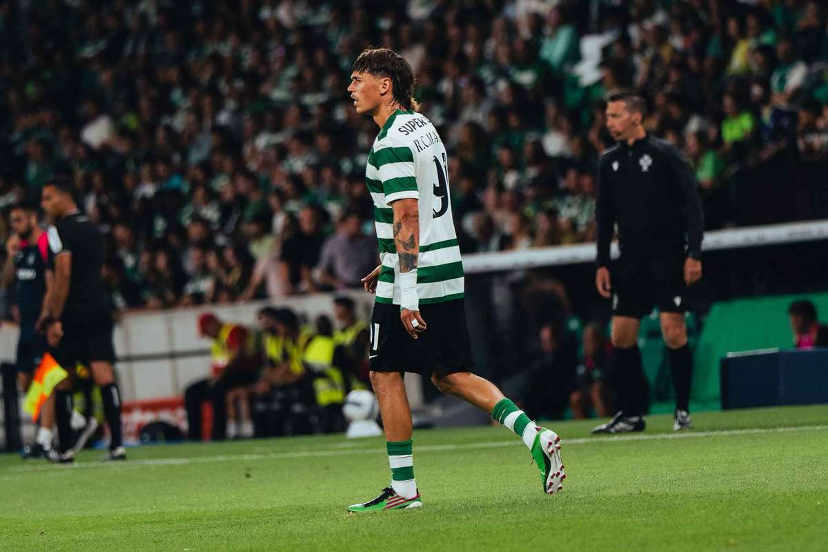 Panathinaikos olha para Ricardo Mangas (Sporting)