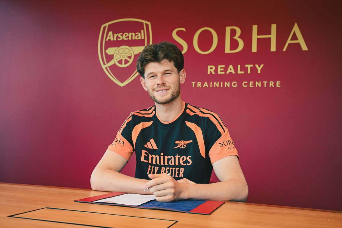 Oficial: Illan Meslier é reforço do Arsenal