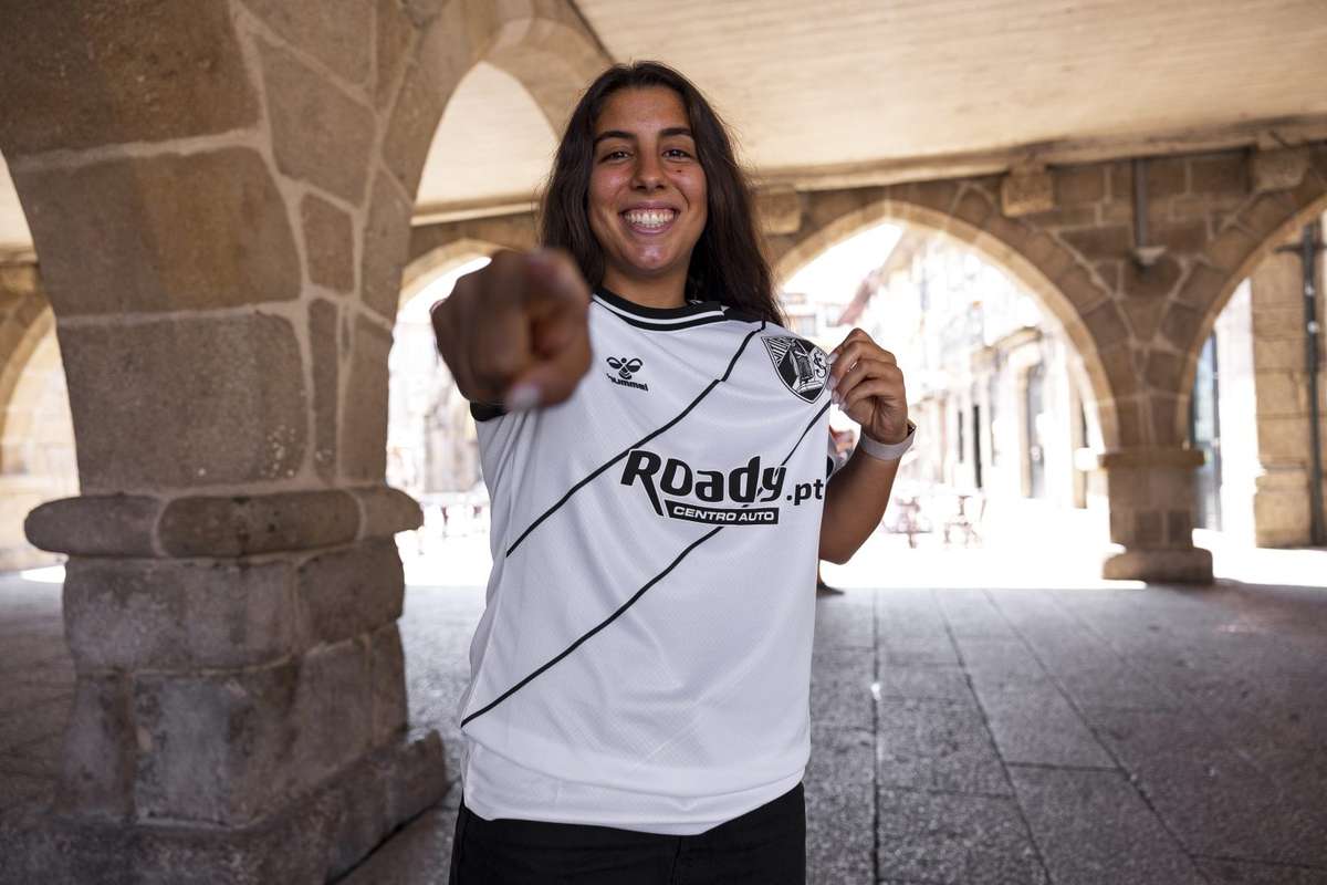 Feminino: Inês Queiroga apresentada no Vitória SC