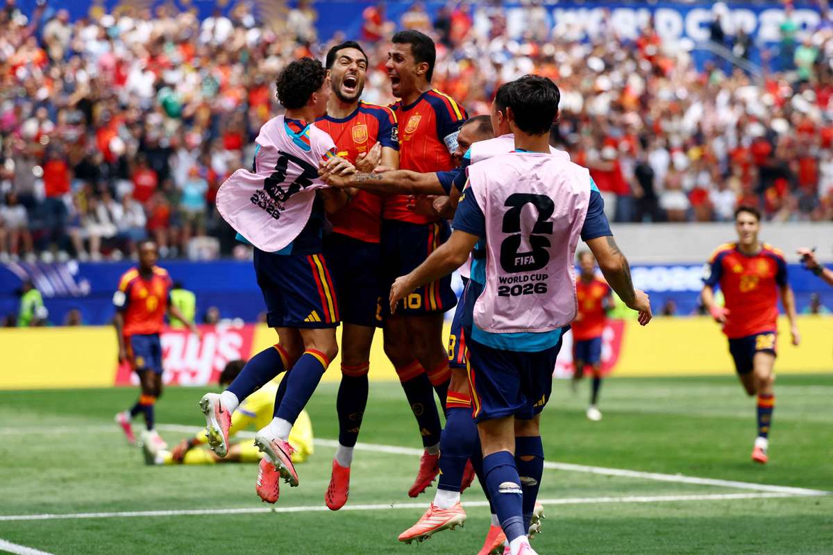 Merino pounces on Lammens howler to give Spain late quarter-final win over Belgium