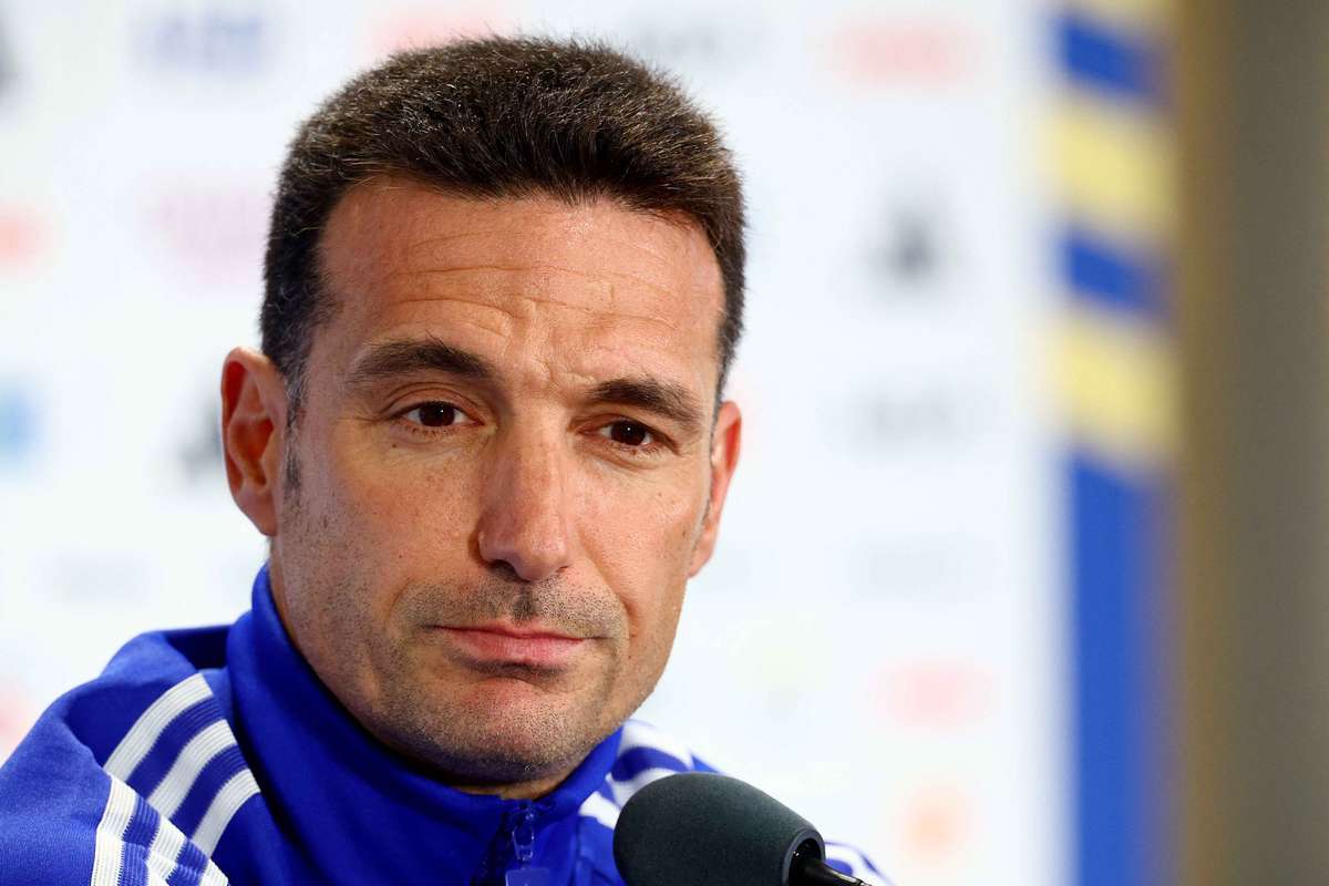 Scaloni delega em Messi a decisão sobre os penáltis: "Que faça o que quiser"