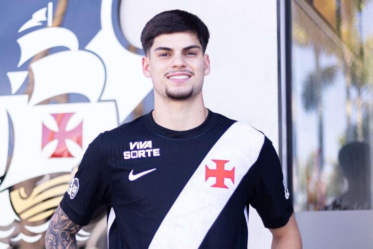 Vasco anuncia contratação de Paulinho, do América-MG