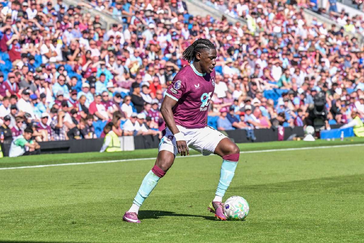 Coventry City announce signing of Loum Tchaouna on five-year deal from Burnley