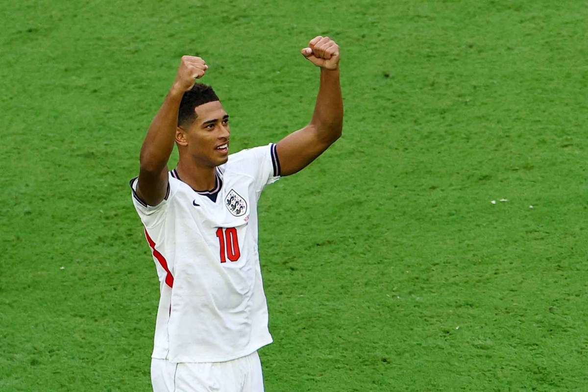 Dois gols de Bellingham fazem meia destoar nas notas da classificação inglesa