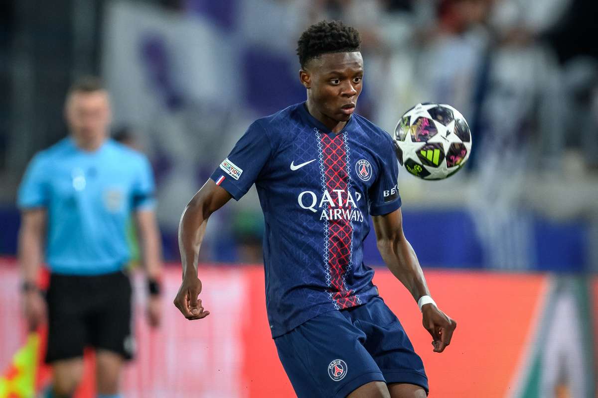 Vitória SC interessado em Nsoki, médio do Paris SG
