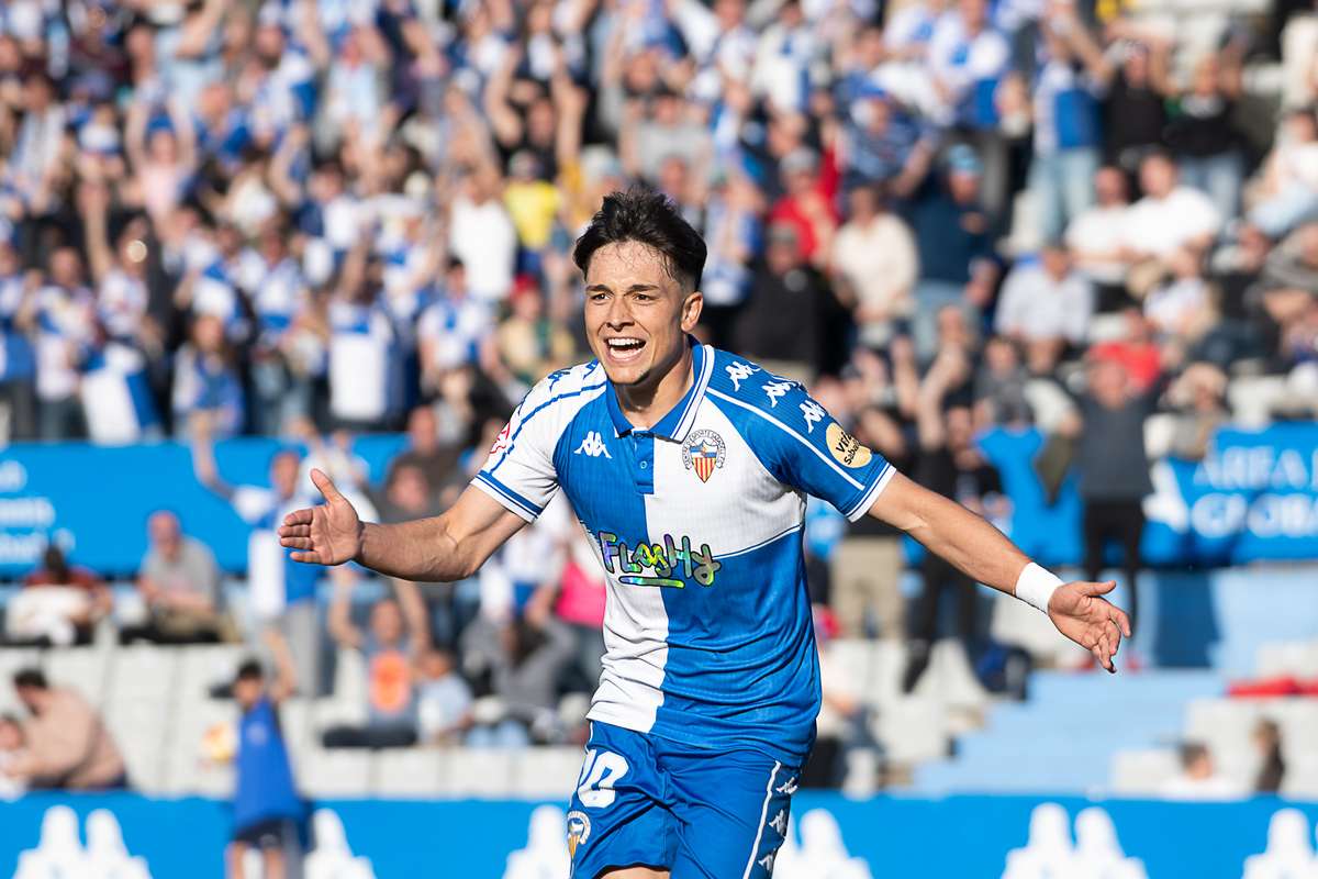 Miguelete: "Que la Nova Creu Alta y Sabadell se vuelquen en Segunda es importantísimo"