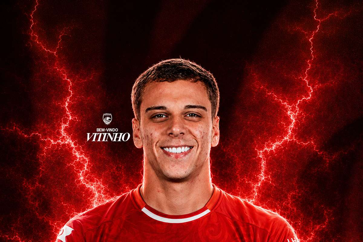 Oficial: Vitinho é reforço do Santa Clara
