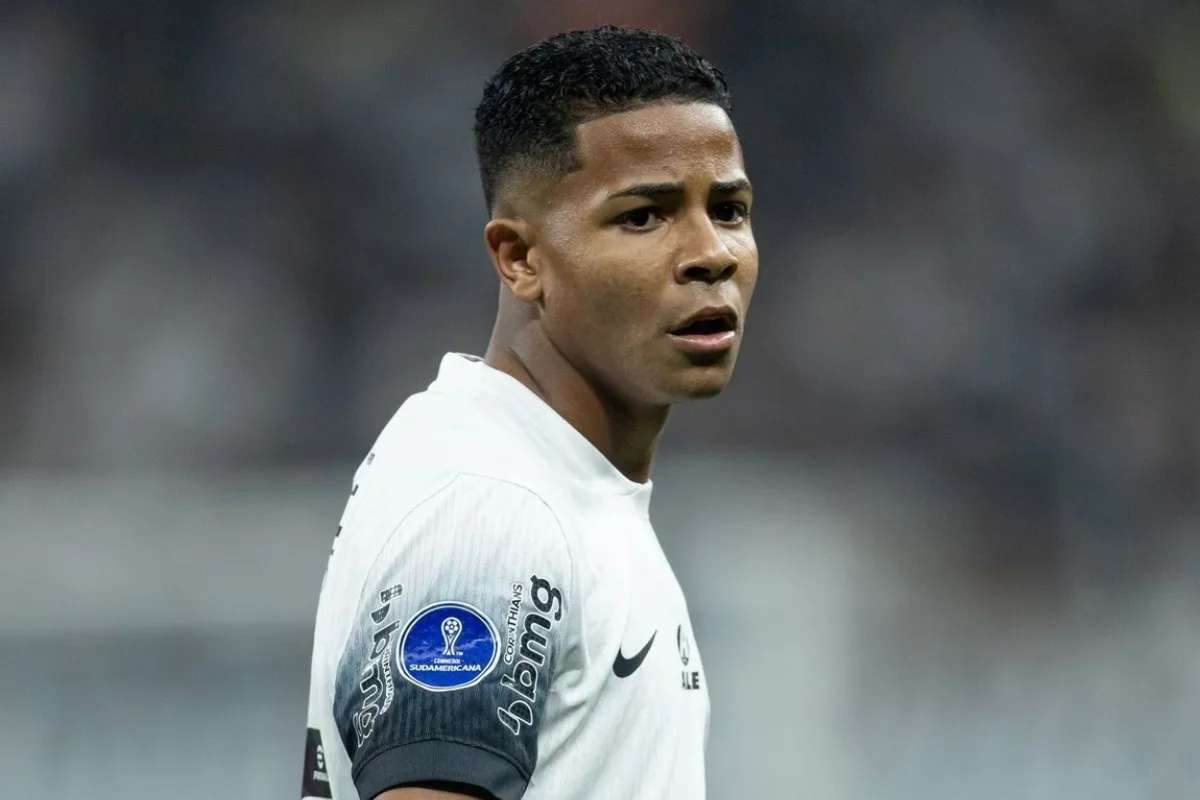 Corinthians negoceia regresso de Wesley, mas Cruzeiro também disputa jogador do Al Nassr