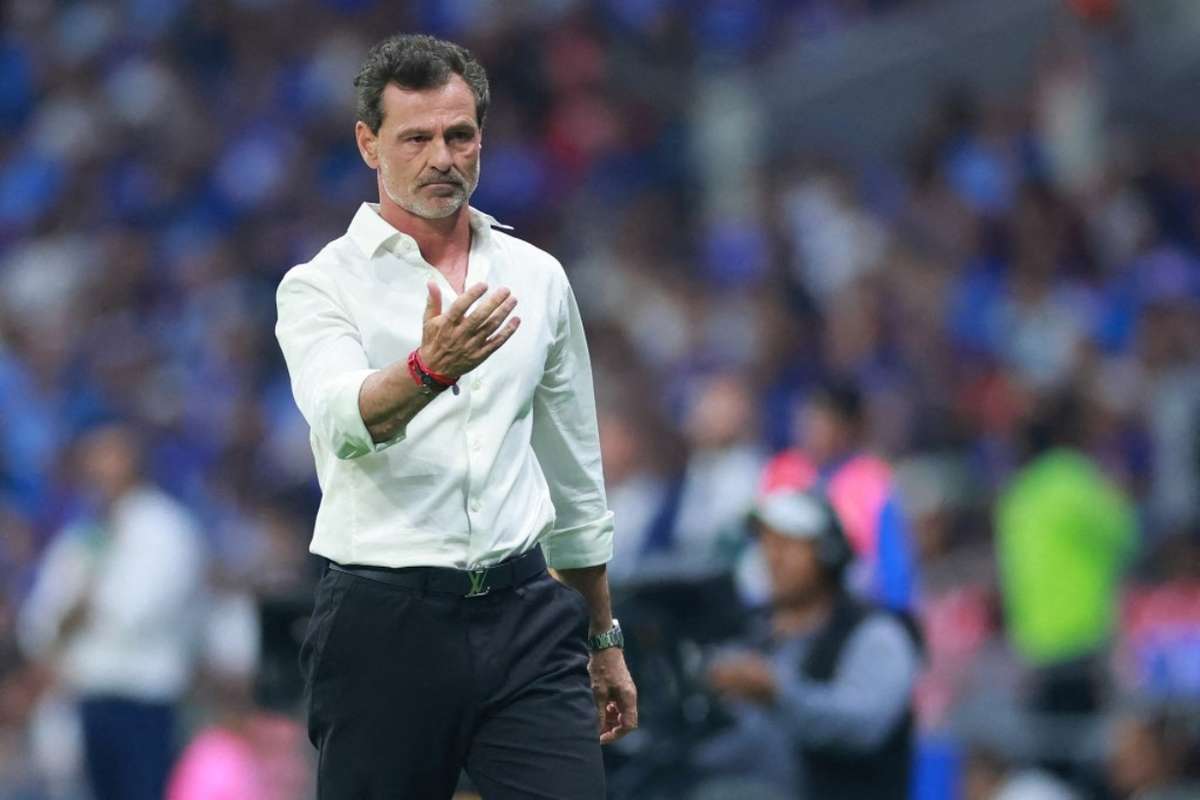 Oficial: Diego Cocca deixa de ser treinador do Atlas