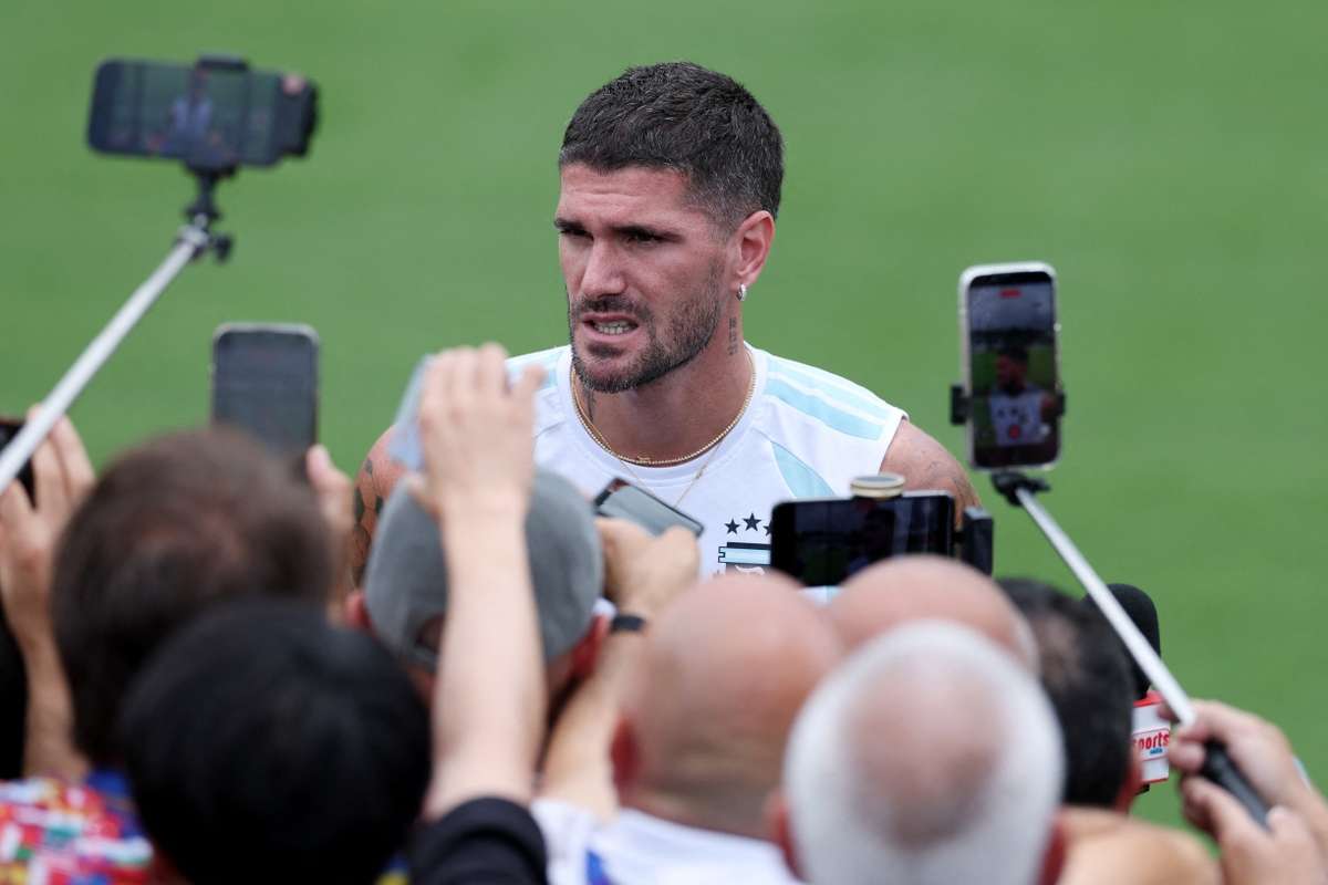 De Paul: "Es un partido de fútbol único, contra Inglaterra"