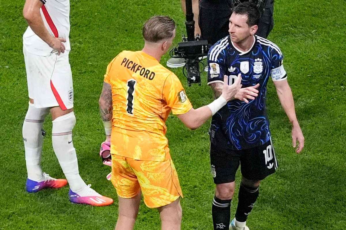 Da staunt auch Messi: Elfmeter-Spickzettel von Pickford enthüllt
