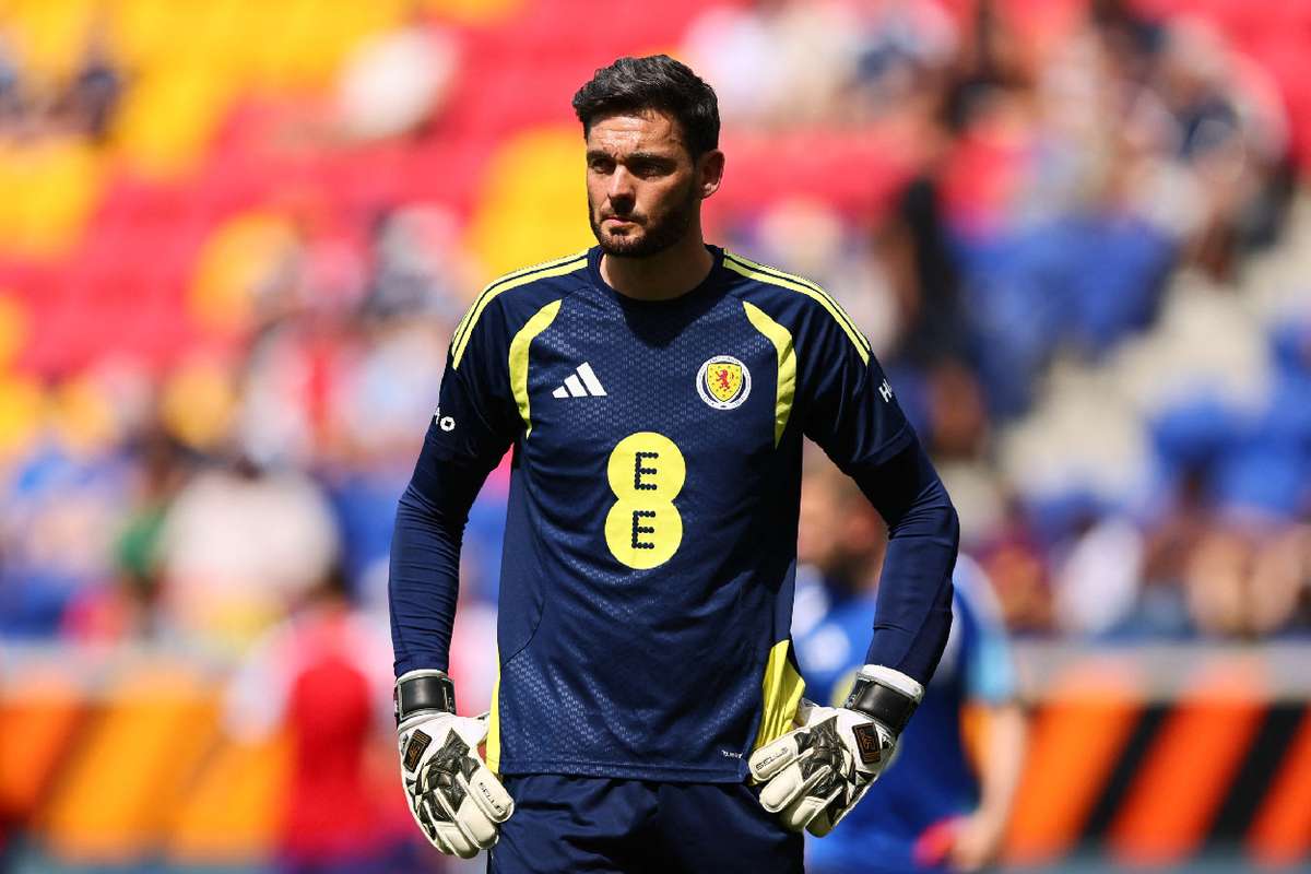 Antigo internacional escocês Craig Gordon anuncia fim de carreira após 25 anos