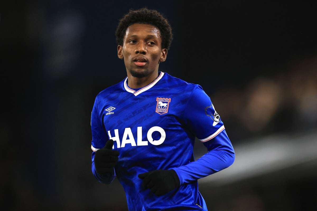 Jaden Philogene quer deixar Ipswich e é apontado ao Benfica