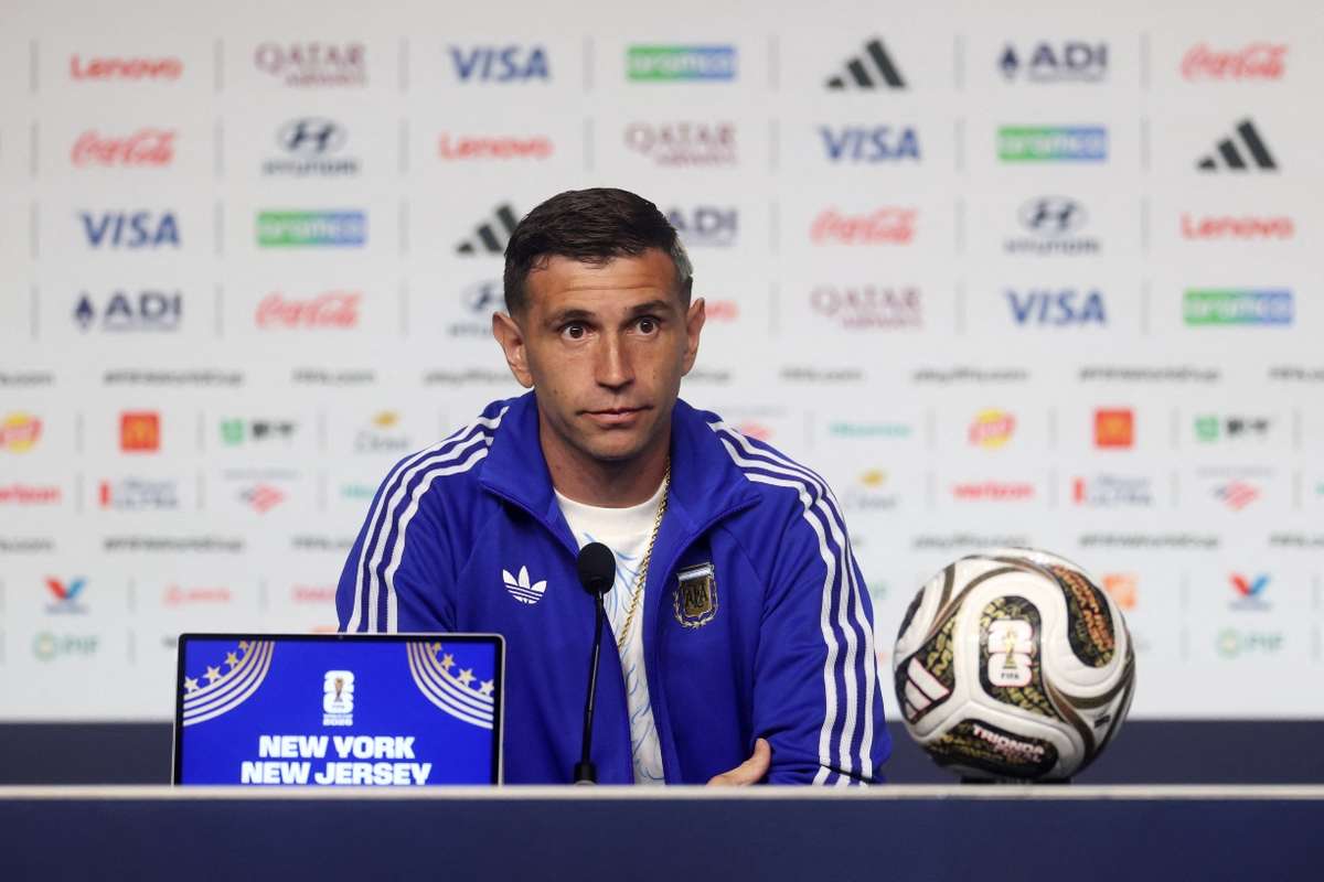 Dibu Martínez: "Hay que disfrutar del momento, va a quedar recordado toda la vida"