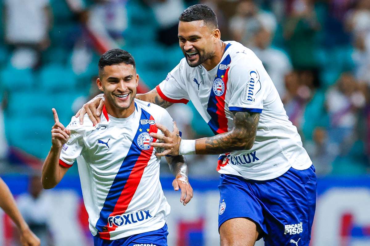 Bahia vence Chapecoense com tranquilidade e cola no G5 do Brasileirão