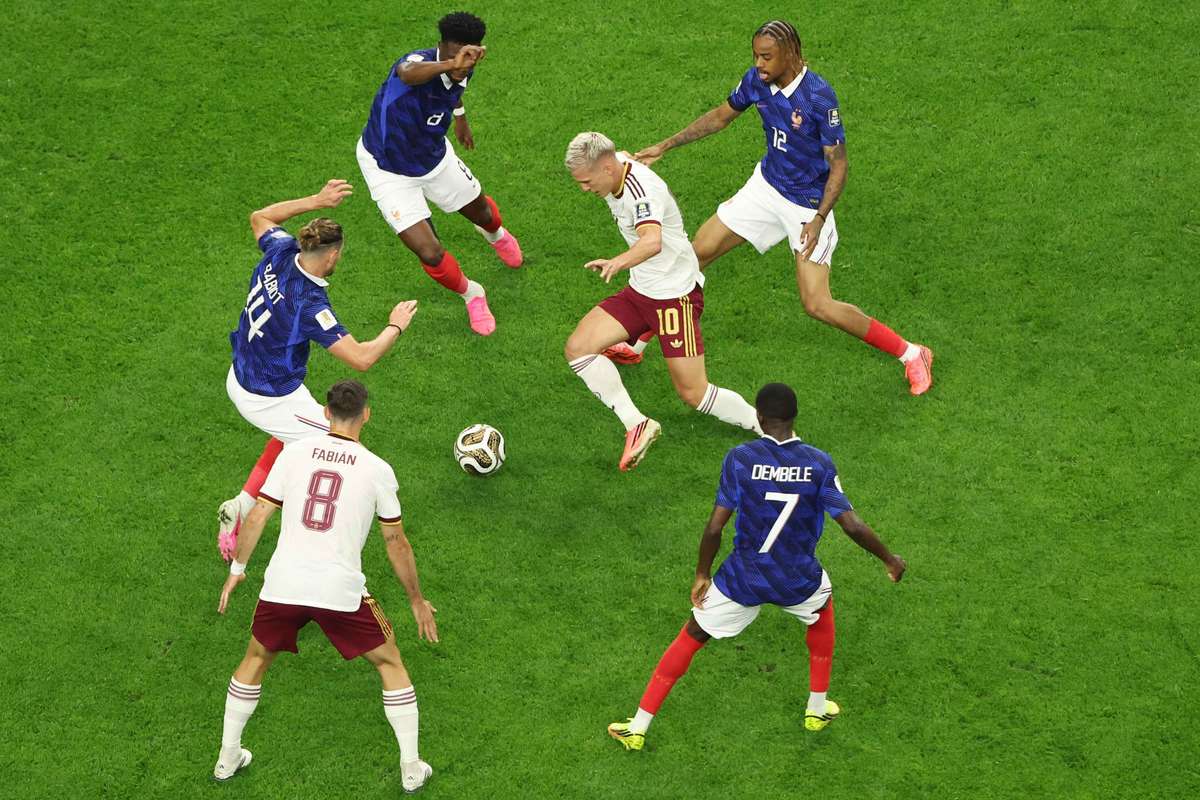Rodri y Fabían sostienen el juego de España