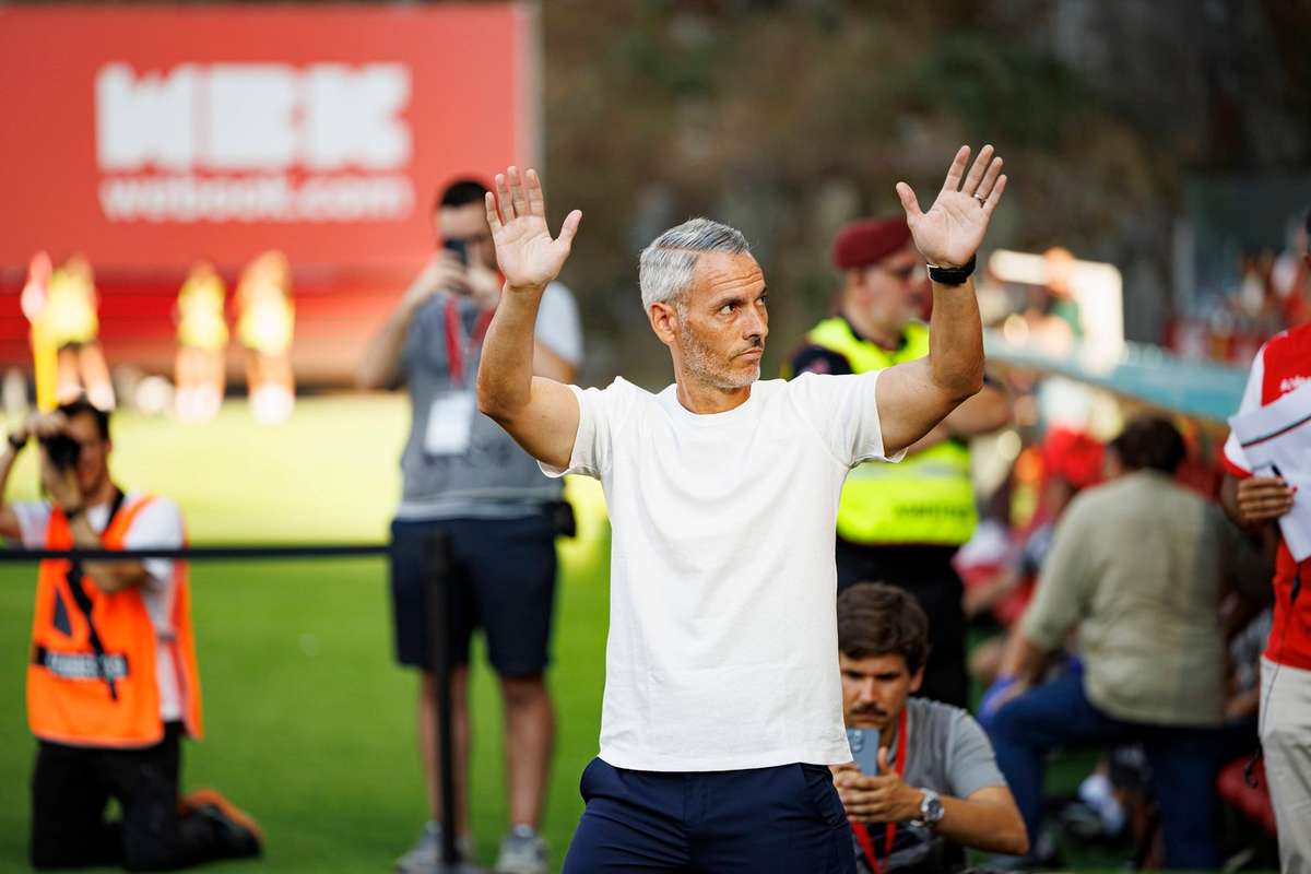 Carlos Vicens: "Mais reforços? Vamos ver, sabemos que os mercados fecham em finais de agosto"