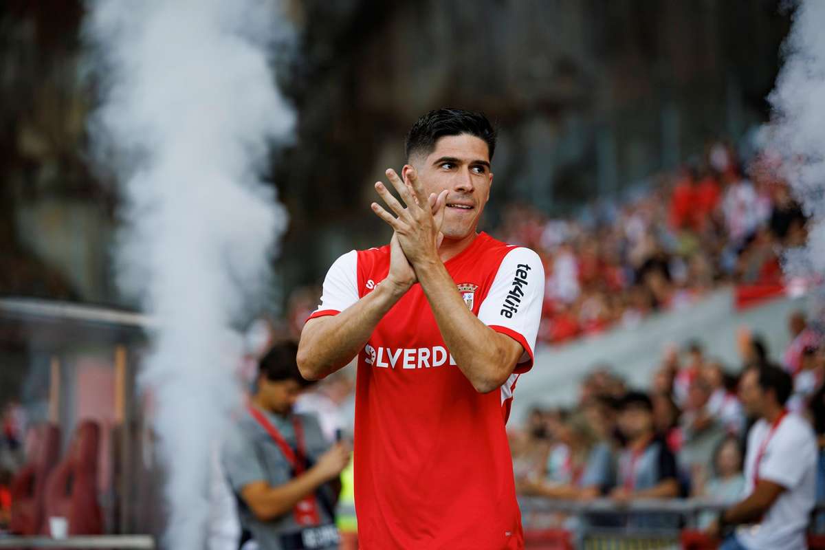 Sevilha avança por Fran Navarro (SC Braga)