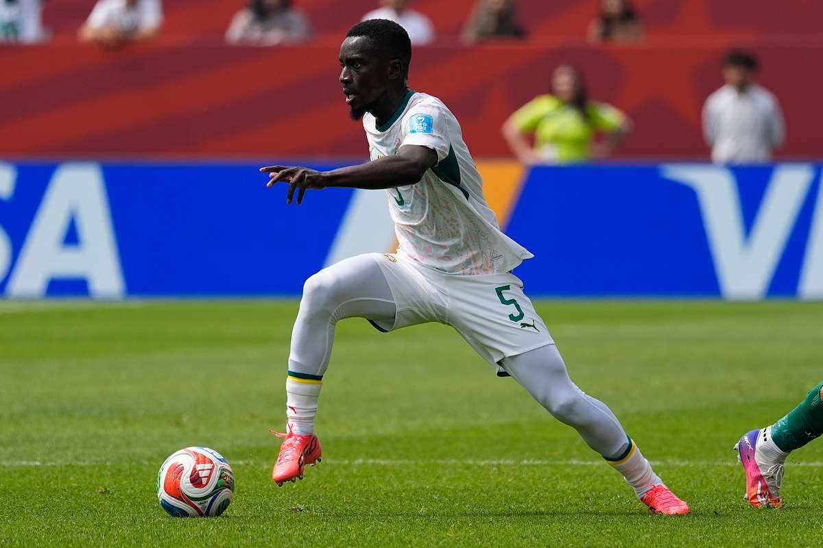Former Everton midfielder Idrissa Gueye joins Saudi side Diriyah