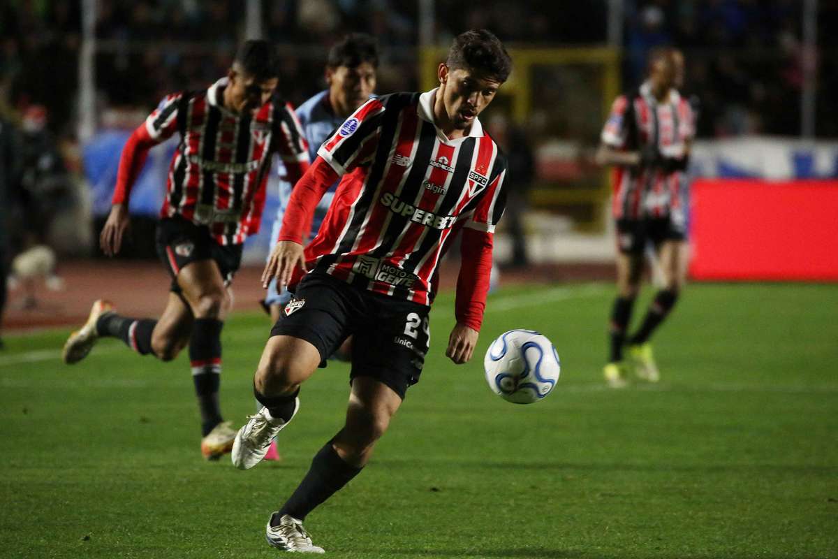 De la marijuana dans un bus aux couleurs du Sao Paulo FC avant un match