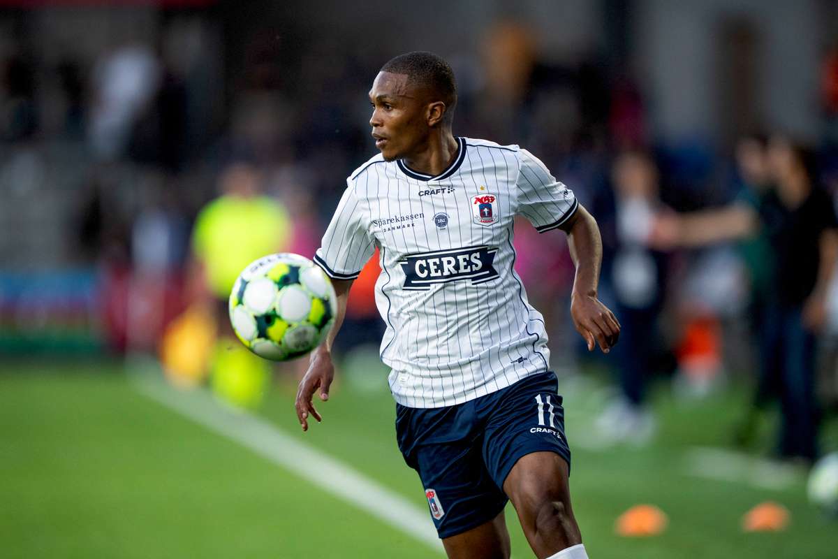 South African pair out of UEFA Champions League, but former Kaizer Chiefs star advances