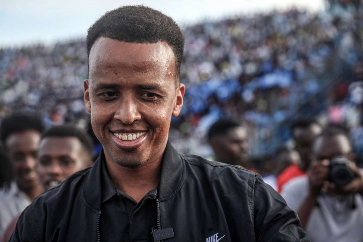 Privé de Mondial, l'arbitre somalien Omar Artan découvre la Supercoupe d'Europe