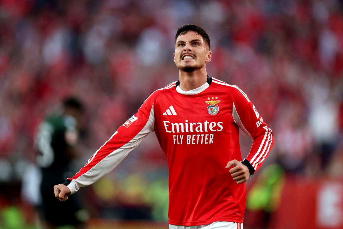 L'attaquant Franjo Ivanovic prêté officiellement à Lens par le Benfica