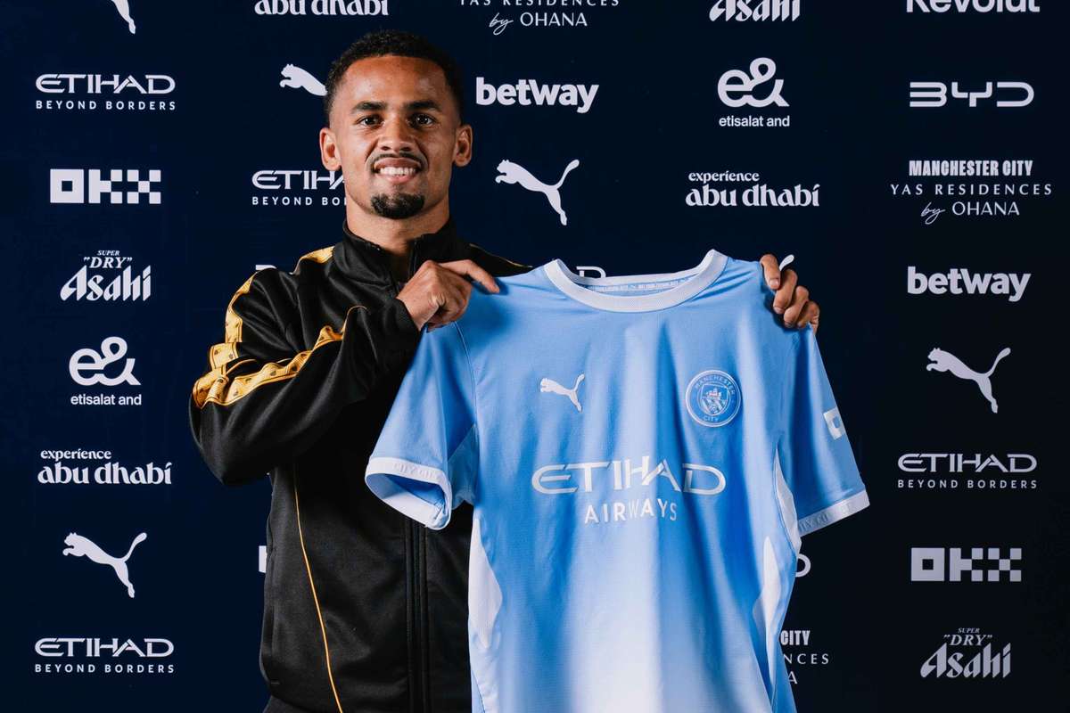 Manchester City contrata jogador que ficou perto de ser trocado por Richarlison