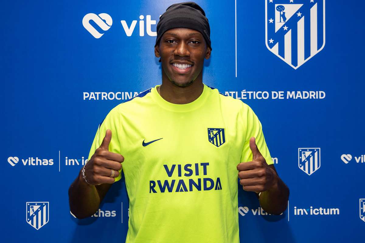 Jonathan David é anunciado pelo Atlético de Madrid por empréstimo