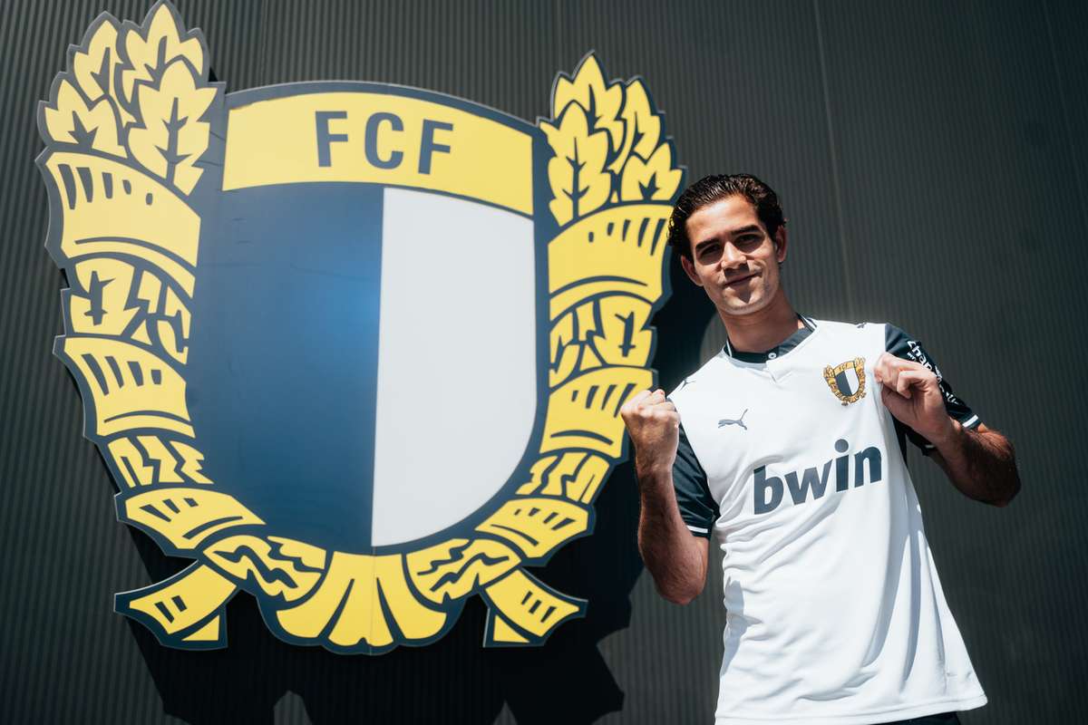 Oficial: Patrício Salas é reforço do Famalicão