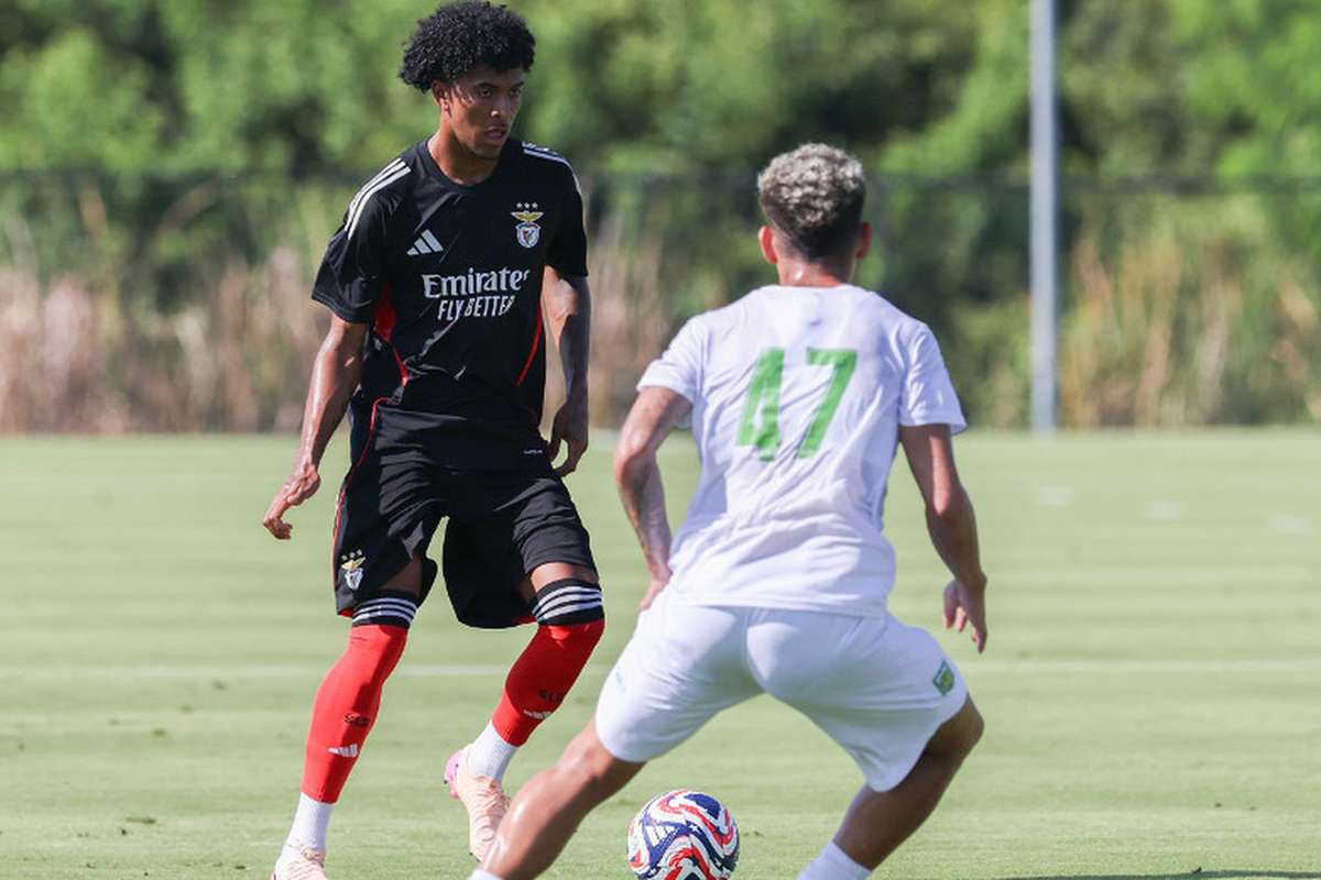 New England Revolution avança por Joshua Wynder (Benfica)