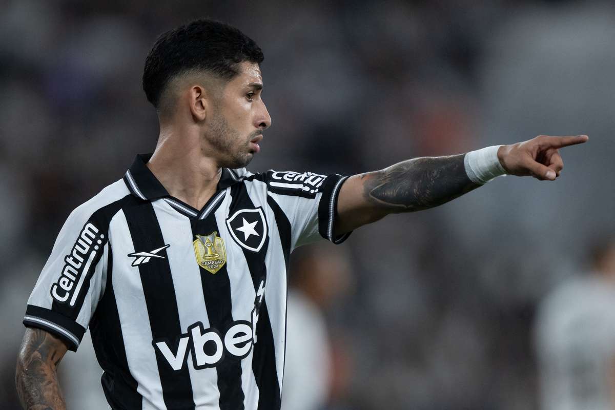 Botafogo vende Santi Rodríguez para aliviar dívida milionária com MLS
