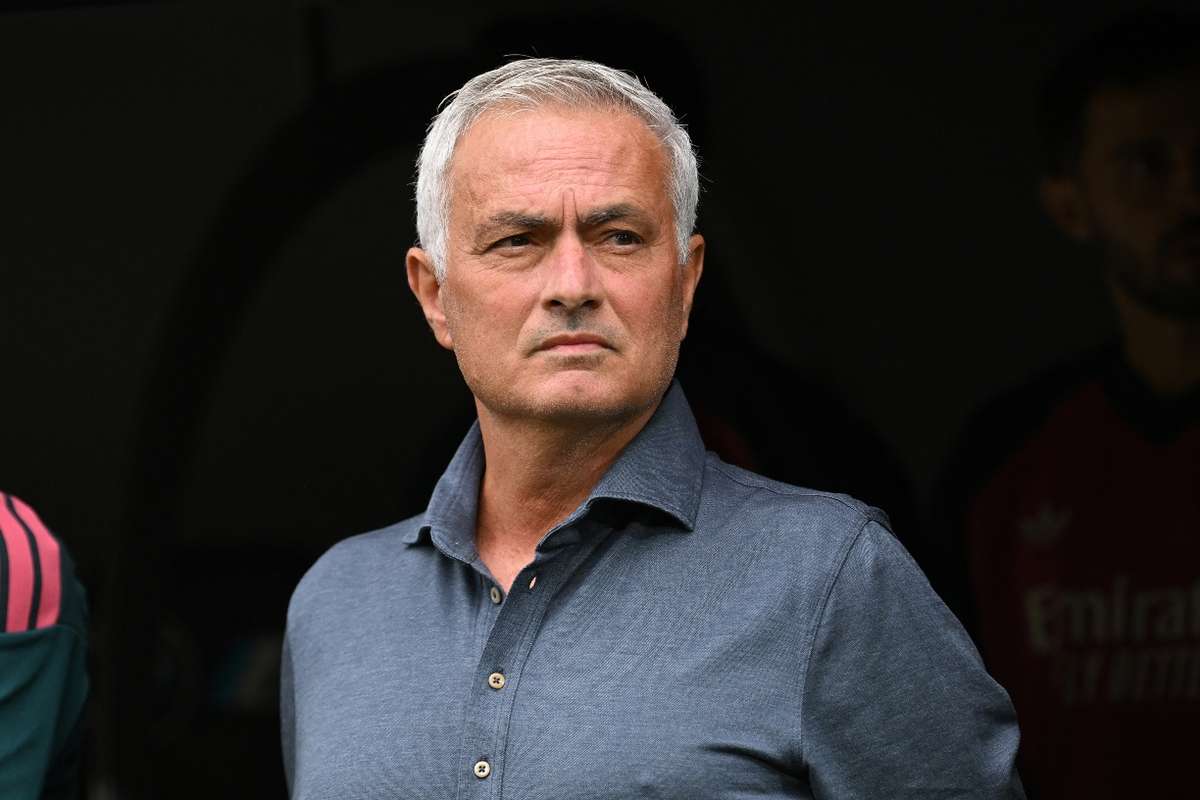 Mourinho fala dos "comentários estúpidos" sobre Pellegrini e avisa Raúl Asencio: "Não estou satisfeito"