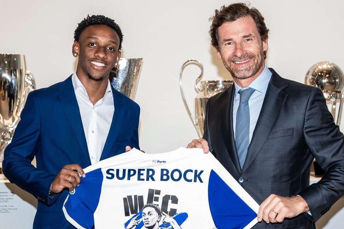 Liga dos Campeões: Gabriel Mec e Dominik Prpic de fora dos inscritos do FC Porto